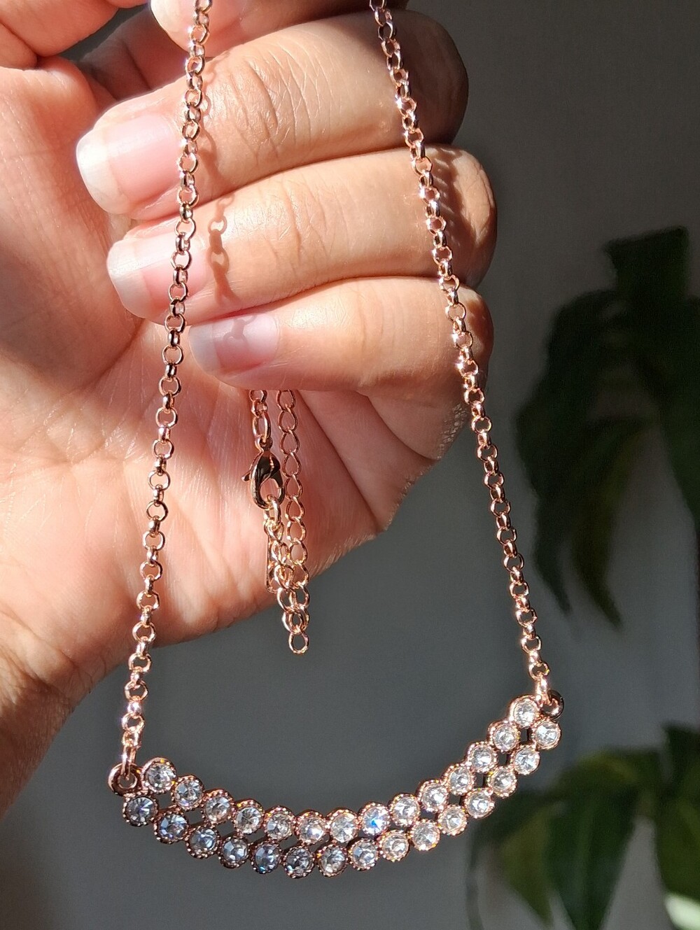 Rose Gold Curve Necklace - Women Jewelry